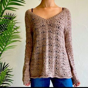 American Eagle Outfitters Light Brown Wool Blend Sweater Size medium